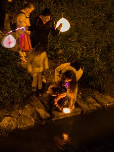 sokol královo pole vypouštění symbolických světel v předvečer památného dne sokolstva 7. října 2025, foto: ondřej škára - webskit.cz